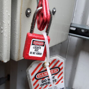 Machine safety labels